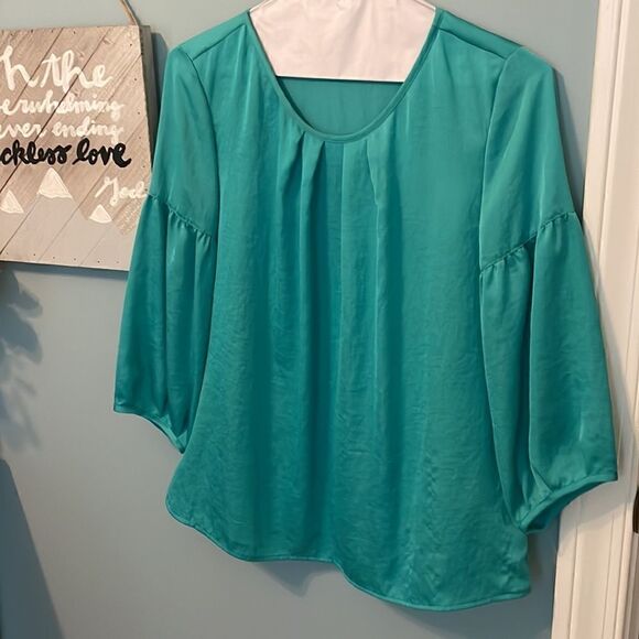 TALBOTS TEAL PLEATED 3/4 SLEEVE BLOUSE - M - Like New - Picture 1 of 8